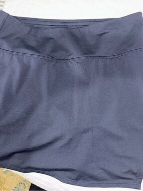 NWOT Athleta Navy Performance Skort